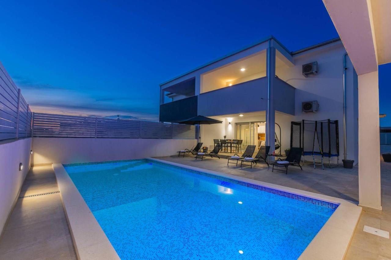 Villa Ema And Ana Pula Exterior foto
